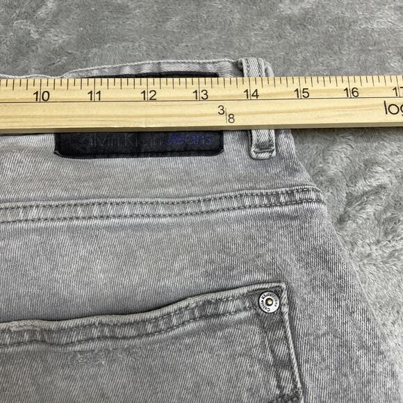 Calvin Klein Mens Jeans 30x32 Slim Fit Gray Stain Grunge Raw Hem - Picture 9 of 10